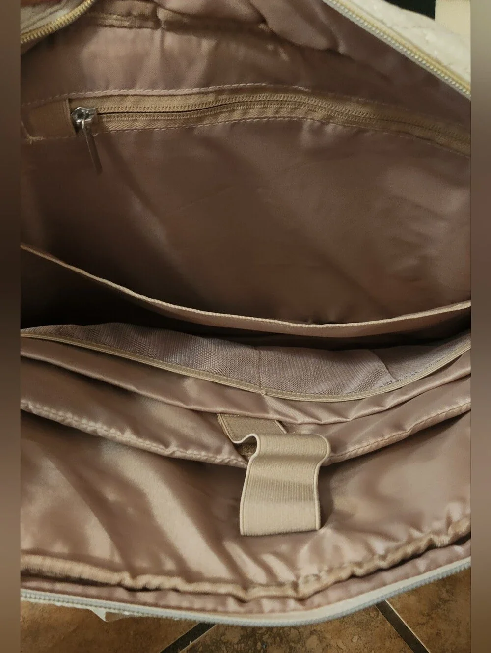 Bagsmart Quilted 17.3